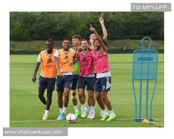 喀山鲁宾与格罗兹的精彩对决分析及赛季表现评估