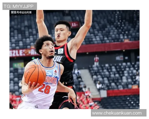 国际与巴拉竞激战正酣比分胶着双方争夺胜利的精彩瞬间回顾