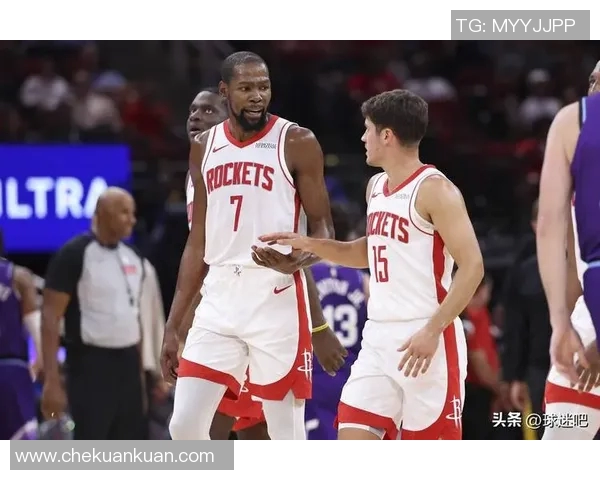NBA火箭对阵鹈鹕精彩文字直播全程回顾与赛况分析