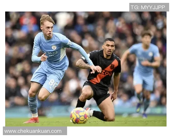 埃弗顿主场迎战曼城比赛结果揭晓精彩瞬间回顾与分析