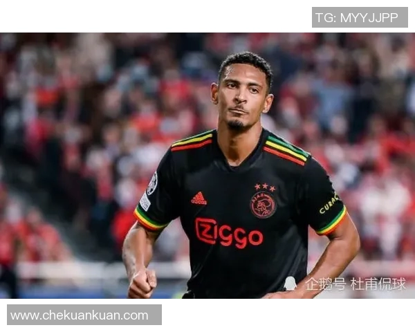 欧冠新球科技革命：内置智能芯片实时追踪射门数据提升比赛分析