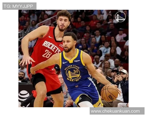 勇士在季后赛激战中以3比2战胜火箭展现强大实力与团队默契